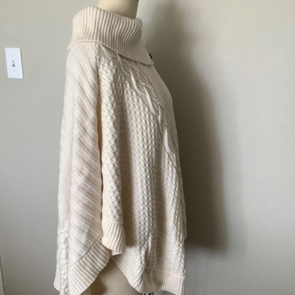 Talbots 2X poncho - Picture 3 of 3